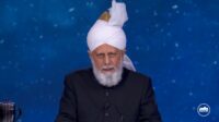Khalifah Islam Ahmadiyah Doakan Palestina dalam Pembukaan Jalsah UK 2024