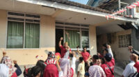 Kompaknya Anggota Jemaat Ahmadiyah Cilegon dan Warga Ikut Lomba Khas 17 Agustus
