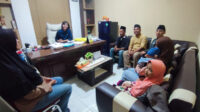 Dinilai Ada Keterkaitan Sejarah, Ahmadiyah Entikong Sambangi Kantor Sekretariat RRI di Hari Radio