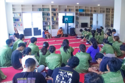 Jemaat Ahmadiyah Yogyakarta Terima Kunjungan Mahasiswa Teologi UKDW