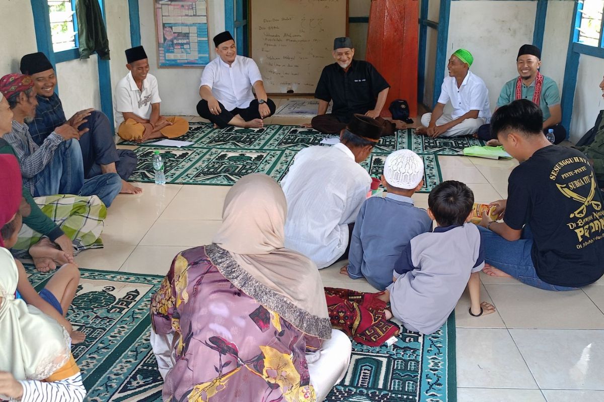 Naib Amir Dakwat Ilallah Jelaskan Keadaan Umat Islam dan Datangnya Imam Mahdi di Hadapan Muslim Ahmadiyah Sanggau