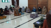 Pentingnya Akhlak dalam Pembentukan Generasi Muda, Lajnah Imaillah Panunggangan Pusat Menggelar Pertemuan Bulanan