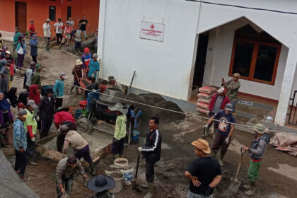 Ahmadiyah Sukasari Gotong royong Bangun Rumah Misi, Masyarakat Sekitar Ikut Membantu