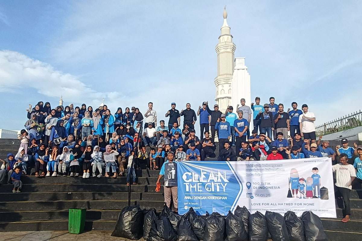 Relawan Clean The City Cikarang