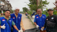 Relawan Clean The City  Curi Perhatian Warga Sintang Lewat Aksi Bersih-Bersih Awal Tahun