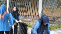 Buka Lembaran Baru, Relawan Clean The City Garut Bersihkan Kawasan Alun-Alun