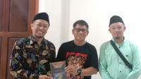 Bangun Komunikasi Inklusif, Jemaat Ahmadiyah Sintang Bersilaturahmi ke Sekretariat Paroki Sungai Durian