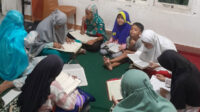 Semangat Ramadhan, Lajnah Imaillah Balaigana Rutinkan Baca Al Quran Selepas Sholat Tarawih