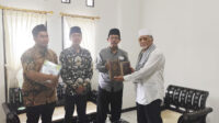 Silaturahmi Jemaat Ahmadiyah NTB ke MUI, Berikan Buku dan Al-Quran