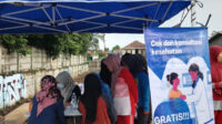 Lurah Apresiasi Cek Darah Gratis di Pameran Buku Jemaat Ahmadiyah Paninggilan