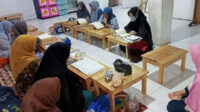 Lajnah Imaillah Panunggangan Pusat Aktif Ajak Lansia Mencintai Al Quran
