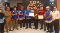 Apresiasi Peran Aktif Menjaga Lingkungan, Clean The City Sintang Diganjar Penghargaan dari Pemkab