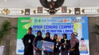 Tiga Pelajar Ahmadiyah Antar SMP Amal Bakti Manislor Raih Juara Cerdas Cermat Tingkat Kabupaten