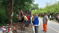 Aksi Bersih DLH dan Warga Jerora 1 Tuai Apresiasi Clean The City Sintang