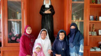 Lajnah Imaillah Sukabumi Terus Silaturahmi Pasca Idul Fitri, Temui Suster Biara