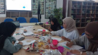 Himpunan Mahasiswi Ahmadiyah Sukabumi Raya Hadirkan Cara Belajar Bahasa Inggris yang Menyenangkan