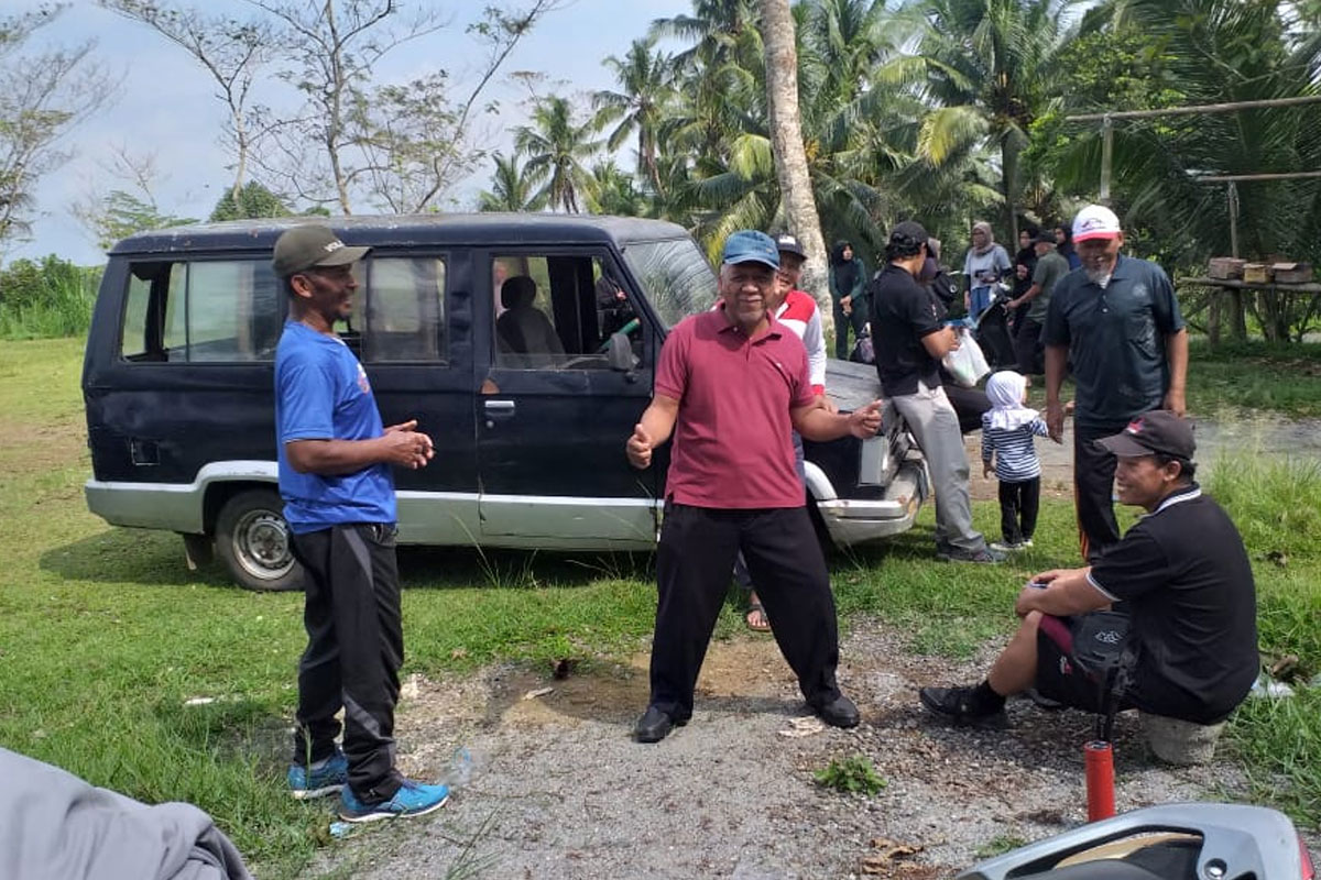 Jemaat Ahmadiyah Bawang