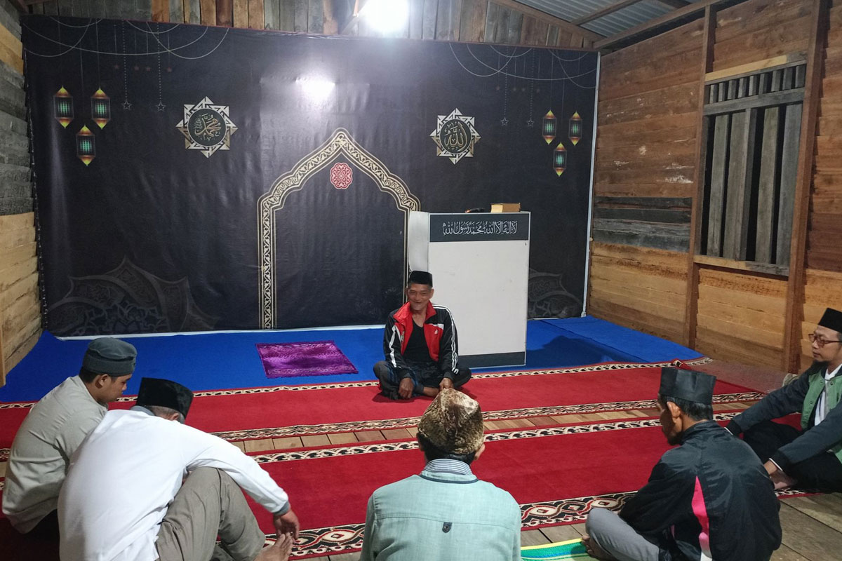 Jemaat Ahmadiyah Sintang perkuat ruhani sambut tasyakur