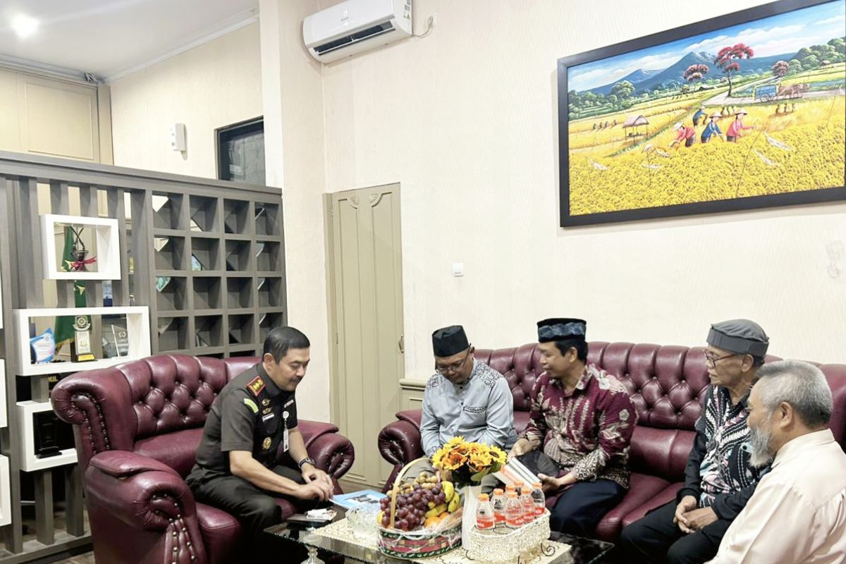 Jemaat Ahmadiyah Ciamis silaturahmi ke kejaksaan