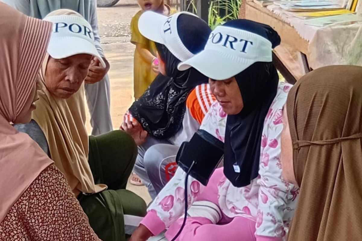 Lajnah Imaillah Singkut menggelar kegiatan kesehatan