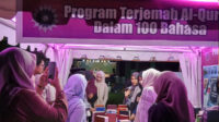 Jemaat Ahmadiyah Banjarmasin Pamerkan Al-Quran dalam Terjemahan 100 Bahasa di Gelaran MTQ