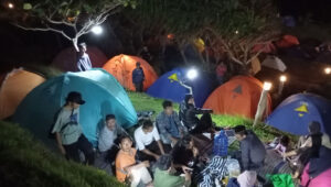Semangat Kebersamaan Warnai Khudam Connect Wilayah Jateng di Pantai Menganti