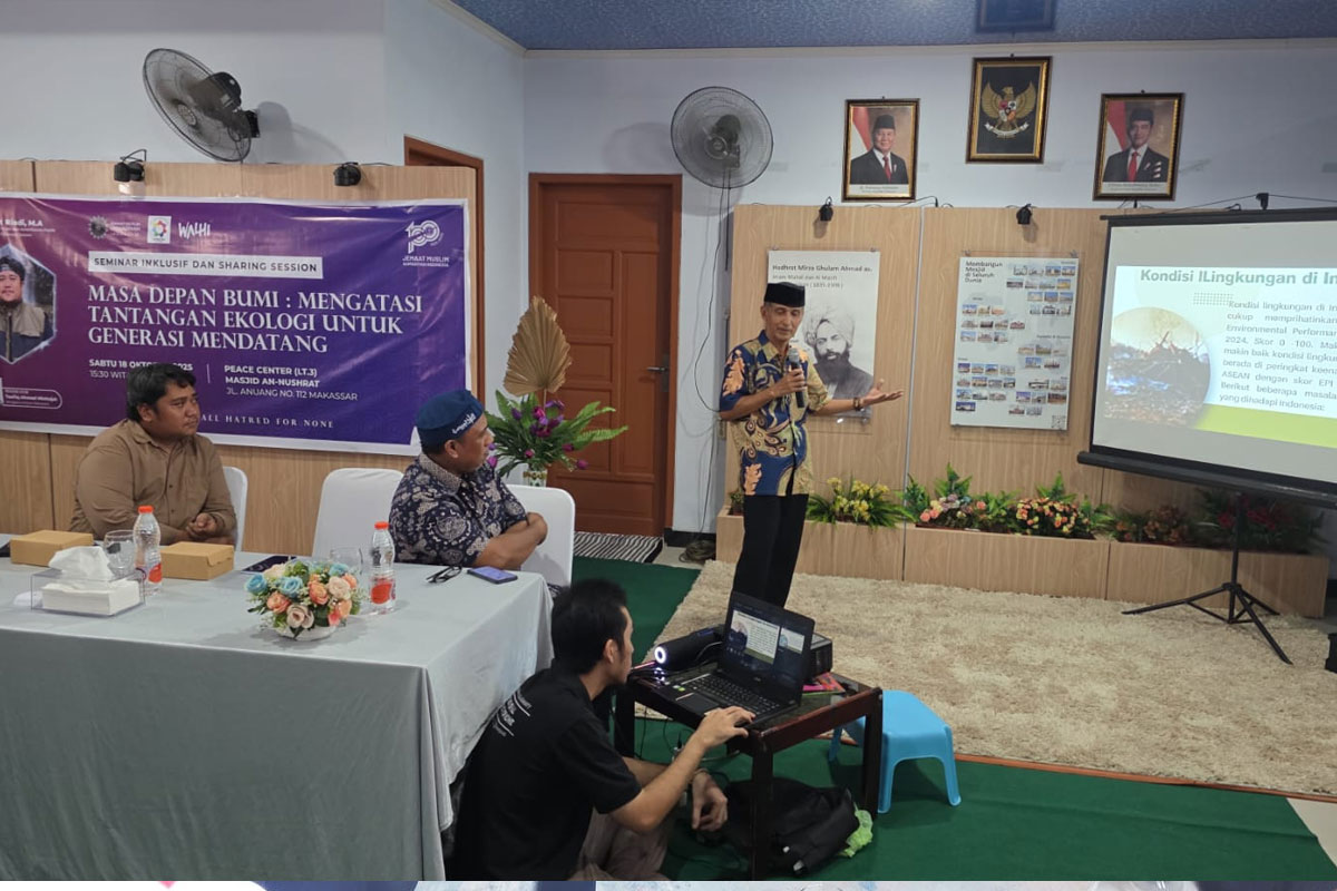 Jemaat Muslim Ahmadiyah Makassar Bahas Masa Depan Bumi dan Tantangan Ekologi