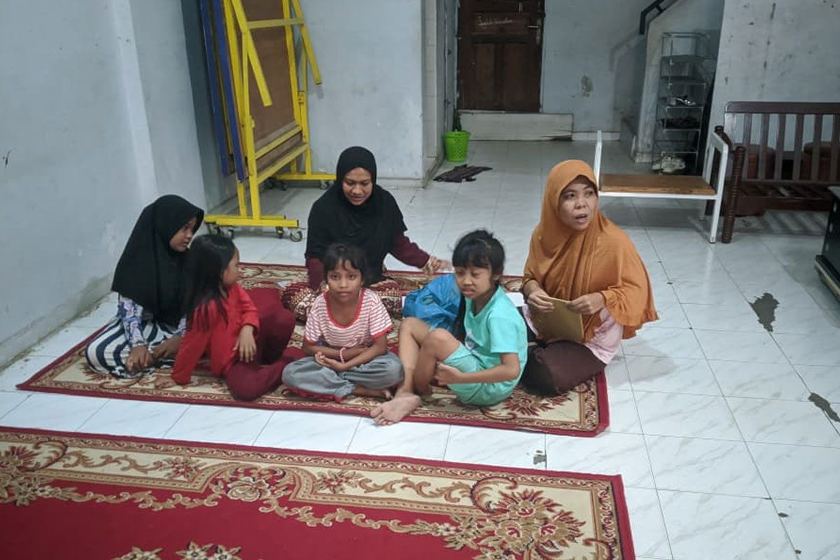 Rumah Belajar perdana di Jemaat Ahmadiyah Batam, Kepulauan Riau resmi dibuka oleh Ketua Daerah Lajnah Imaillah Kepulauan Riau