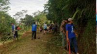 Jemaat Ahmadiyah Cigunungtilu Laksanakan Aksi Bersih-Bersih, Tindaklanjuti Seruan Amirnas