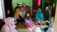 Akhir Tahun Penuh Makna, Jemaat Ahmadiyah  Neglasari Berbagi Kasih pada Lansia