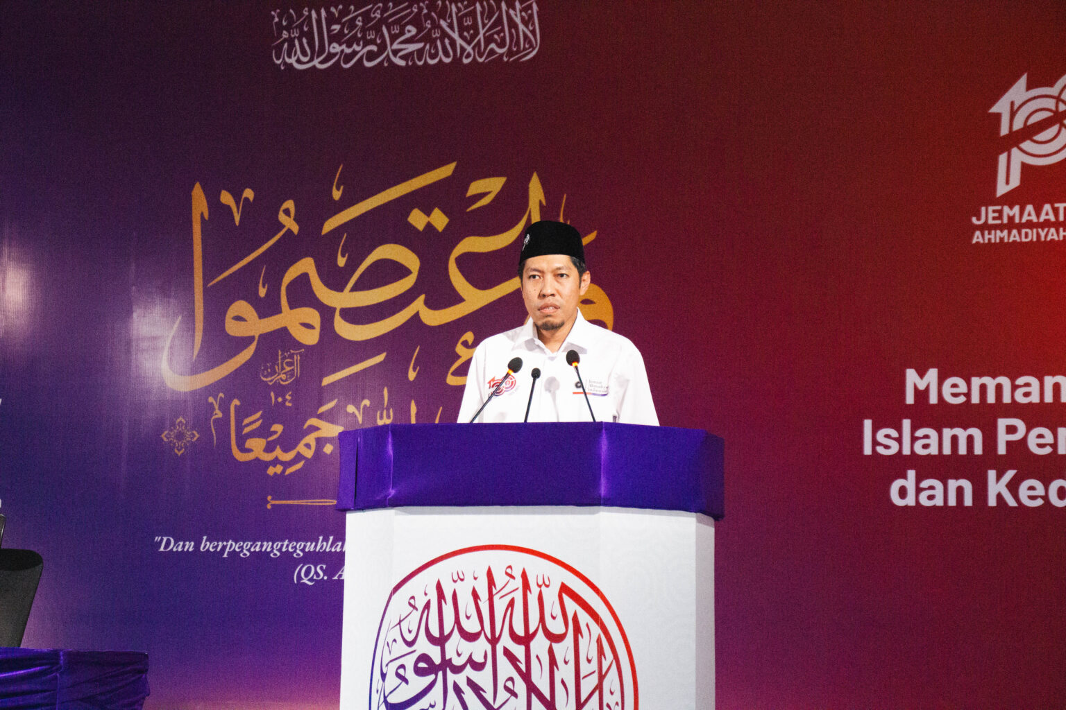 Amir Nasional JAI, Zaki Firdaus Syahid, dalam pembukaan Jalsah Salanah 2025 Tasyakur 100 Tahun JAI