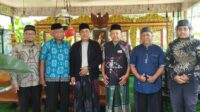 Jemaat Ahmadiyah Banjarnegara Silaturahmi Lebaran dengan Gus Hayat