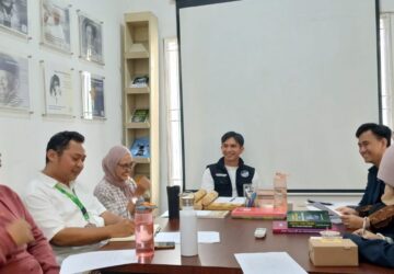 Jemaat Ahmadiyah Bandung Dapat Kunjungan dari Akademisi UIN Sunan Gunung Djati
