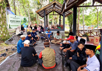 Wisata Tarbiyat Jemaat Ahmadiyah Palangka Raya Perkuat Kecintaan kepada Khilafat