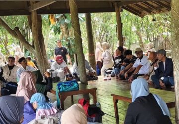 Wisata Tarbiyat Jemaat Ahmadiyah Karawang Pererat Ukhuwah di Tengah Suasana Alam