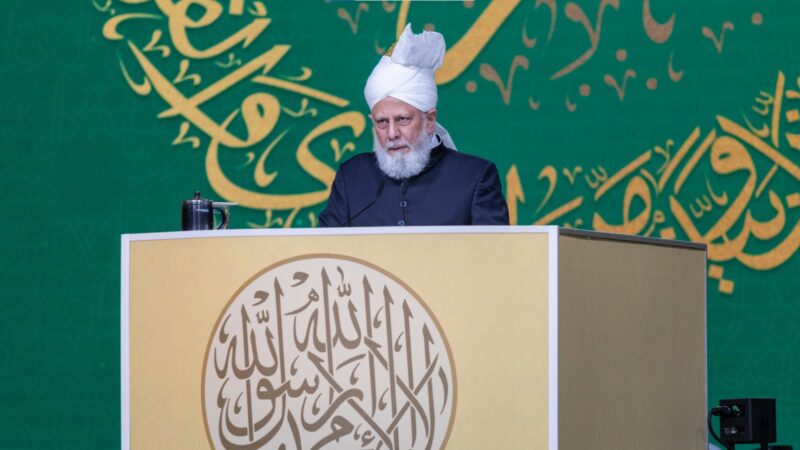 Jalsah Salanah UK 2026, Huzur Serukan Ketaatan dan Keikhlasan sebagai Tujuan Utama Kehadiran