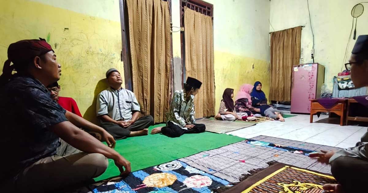 Ahmadiyah Purwareja Klampok menggelar Shiratun Nabi Muhammad SAW. di rumah Bapak Pariono, salah satu anggota Jemaat Ahmadiyah, Sabtu (8/8/2026