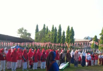 Anggota Jemaat Ahmadiyah Cisalada dan Warga Meriahkan Peringatan HUT RI