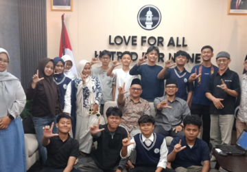 Silaturahmi Lewat Literasi, 15 Pelajar  Sambangi Peace Centre JAI Tasikmalaya