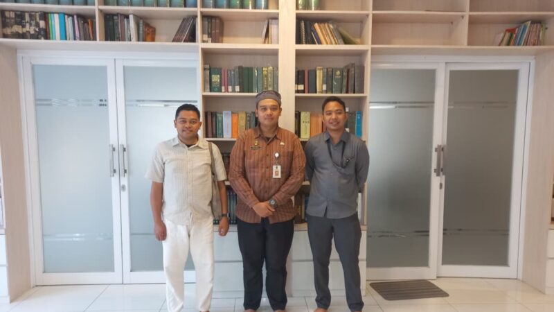 Dua Peneliti UIII Kunjungi Masjid Fadhli Umar, Dalami Gerakan Lingkungan JAI