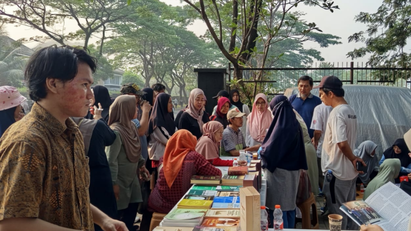 Pameran Buku Digelar Jemaat Ahmadiyah Gondrong, Ada Layanan Kesehatan Gratis