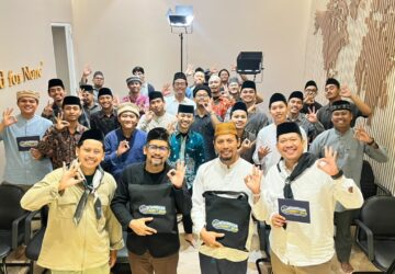 Khuddam Connect Nasional Bahas Cara Menata Bahtera Keluarga